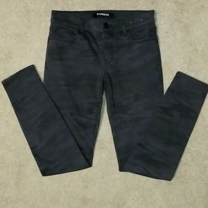 Express camo skinny jean/legging